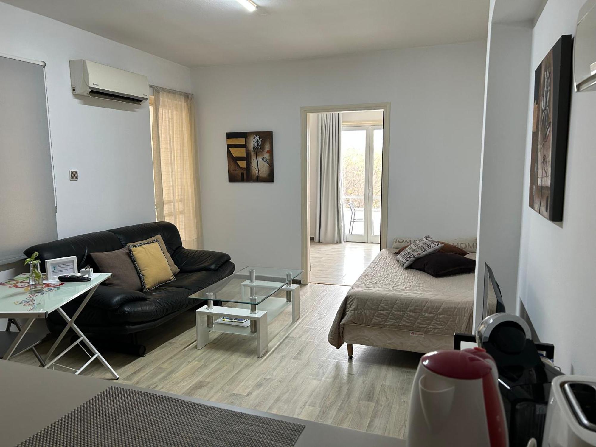 Downtown Living By 'Flats Nicosia' Apartment Ngoại thất bức ảnh